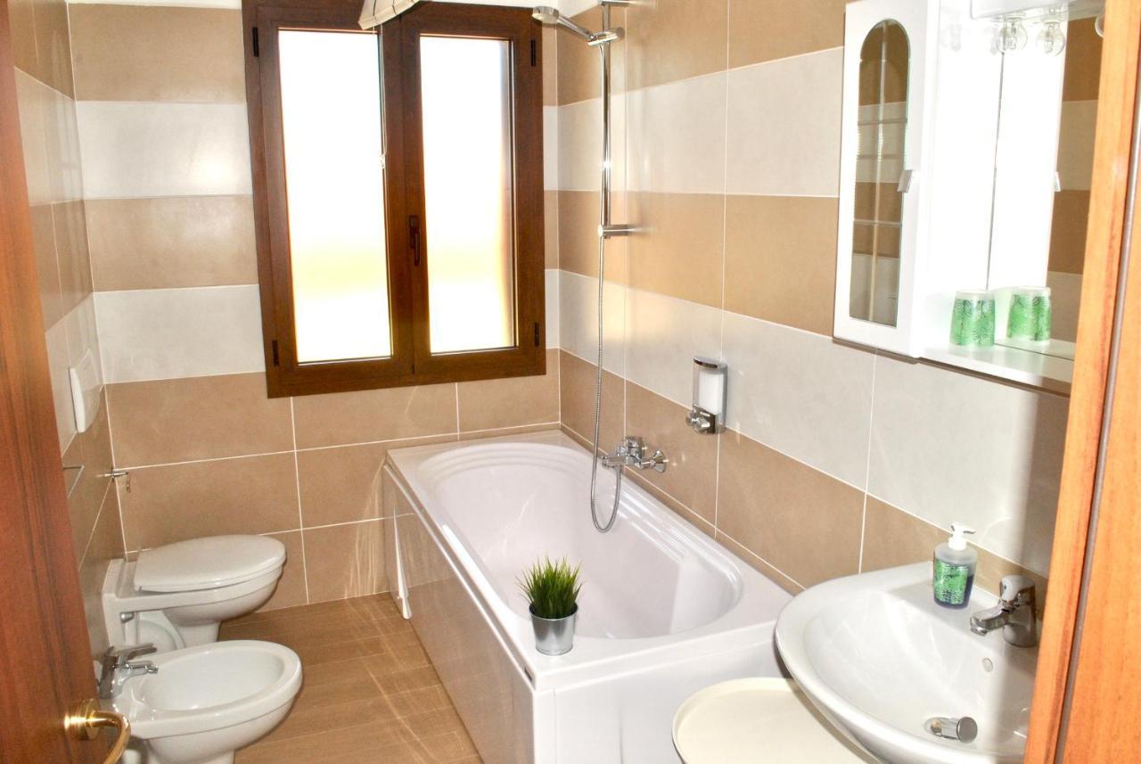 Verba Mundi Guest House Olbia Extérieur photo